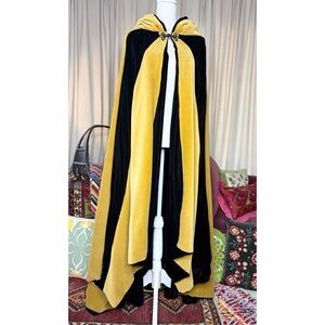 60s Velvet Hooded Cape